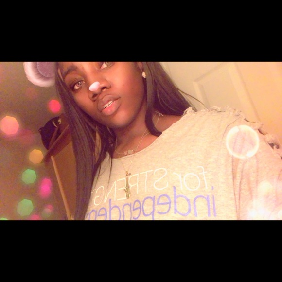 Meet your Posher, Ruth - Picture 1 of 1